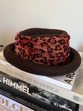 Vintage Brown Wool Felt Hat Leopard Print Velvet Band Rolled Brim Fedora Cloche
